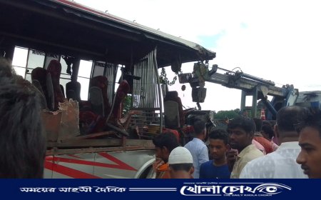 ফরিদপুরে দুই বাসের মুখোমুখি সংঘর্ষে নিহত ২, আহত ১৫