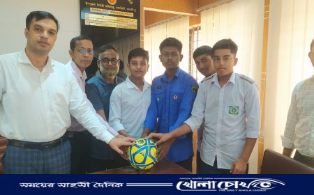 কালকিনিতে বিভিন্ন শিক্ষা প্রতিষ্ঠানে ক্রীড়া সামগ্রী বিতরণ