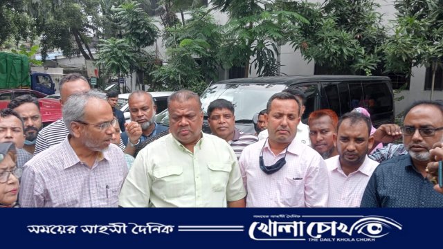 মুন্সীগঞ্জে ধর্ষণে শিকার শিশুর খোজ-খবর নিতে ঢাকা মেডিকেলে কেন্দ্রীয় বিএনপির নেতৃবৃন্দ