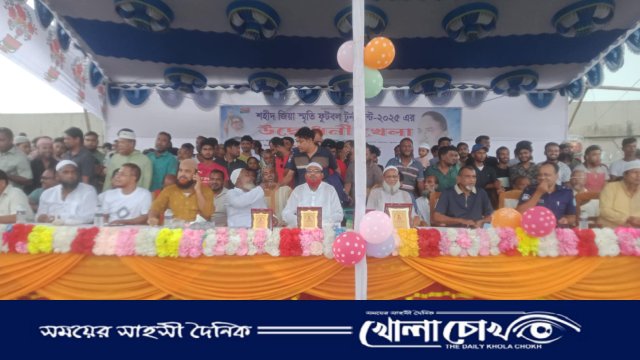 সিরাজদিখানে শহীদ জিয়া স্মৃতি ফুটবল টুর্নামেন্টের শুভ উদ্বোধন