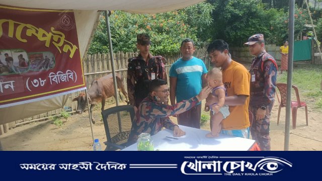 থানচির দুর্গম নাইক্ষ্যংপাড়ায় বিজিবির বিনামূল্যে স্বাস্থ্য সেবা