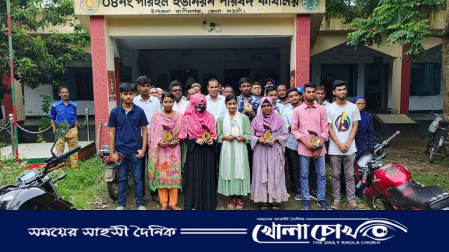 নওগাঁর রাণীনগরে কৃতী শিক্ষার্থীদের ব্যতিক্রমী সংবর্ধনা