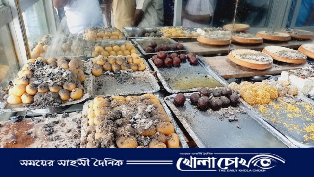 রাণীনগরে মিষ্টান্ন ভান্ডারে দুর্বৃত্তদের তাণ্ডব