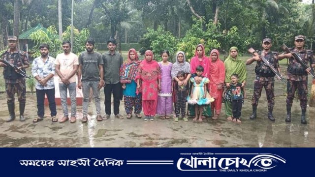 নওগাঁর আত্রাইয়ে রাস্তা সংস্কার কাজ ফেলে রেখে ঠিকাদার লাপাত্তা