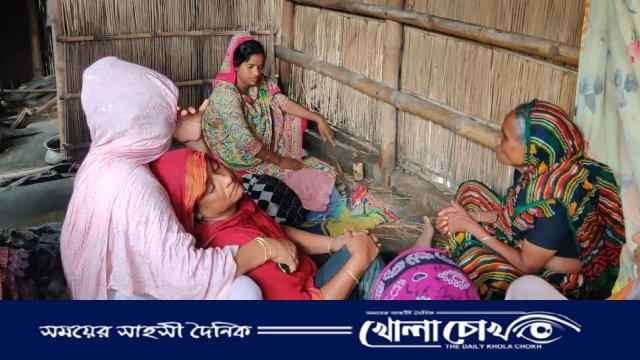 পোস্টমর্টেম ছাড়াই যুবতীর লাশ দাফন