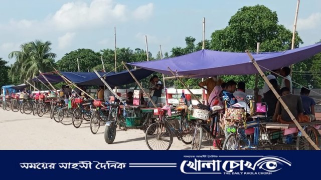 আত্রাইয়ে বান্দাইখাড়া বয়তুল্ল্যাহ সেতুতে অবৈধ ভ্যান পার্কিং
