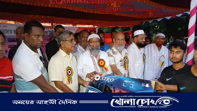 শ্রীনগরে আরাফাত রহমান কোকো স্মৃতি ফুটবল টুর্নামেন্টের ফাইনাল অনুষ্ঠিত
