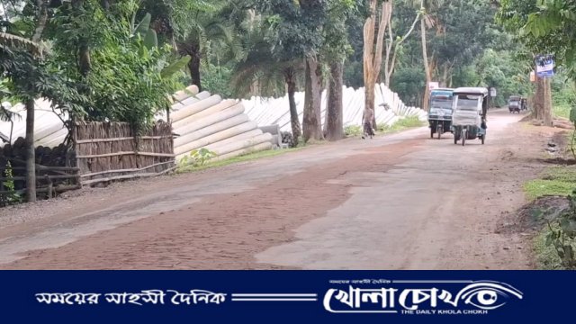 খানাখন্দে ভরা পিরোজপুর-বরিশাল মহাসড়ক: সংস্কারের নামে দুর্নীতি, জনদুর্ভোগ চরমে
