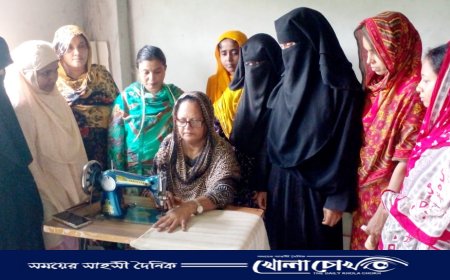 ফরিদপুরে দুঃস্থ নারীদের স্বাবলম্বী কৃরতে ব্র্যাকের পাটজাত পণ্য উদ্যোক্তা প্রশিক্ষণ