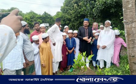 শ্রীনগরে বৃক্ষ রোপন কর্মসূচিতে এমপি প্রার্থী ফরহাদ হোসেন