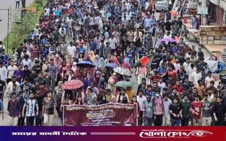 তিন দফা দাবিতে রুয়েটে শিক্ষার্থীদের তীব্র বিক্ষোভ