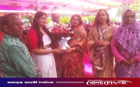 বোয়ালমারীতে সাবেক এমপির কন্যাকে লাল গালিচা সংবর্ধনা