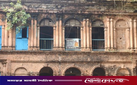 কালের সাক্ষী বাউশখালী জমিদার বাড়ি: জৌলুস হারিয়ে এক বুক হাহাকার