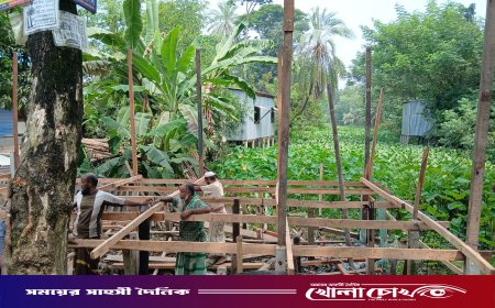 শ্রীনগরে নাগরনন্দী খাল দখল করে দোকান ঘর নির্মাণের অভিযোগ