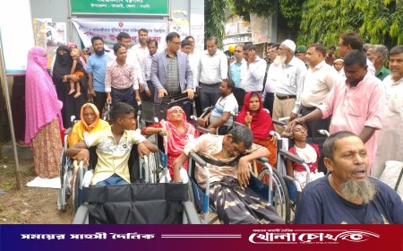 নওগাঁর আত্রাইয়ে প্রতিবন্ধীদের মাঝে বিনামূল্যে সহায়ক উপকরণ বিতরণ