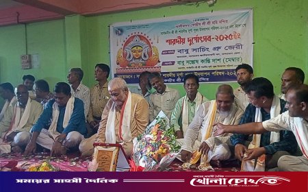 আলীকদম হরি মন্দির পরিদর্শনে বিএনপি নেতা সাচিং প্রু জেরী