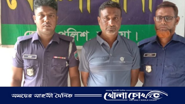 খোকসায় আওয়ামী লীগের জেলা সভাপতির ম্যানেজার আটক
