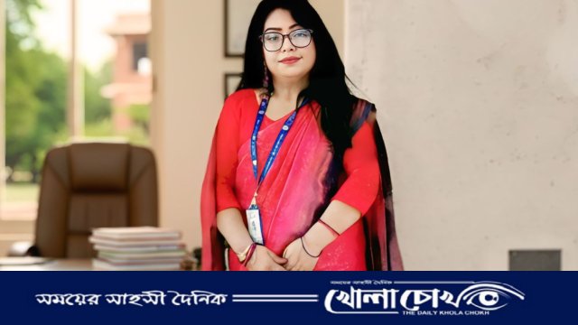 আলফাডাঙ্গার 'শিক্ষার বাতিঘর' শামিমা নাসরিন, পেলেন শ্রেষ্ঠ শিক্ষকের স্বীকৃতি