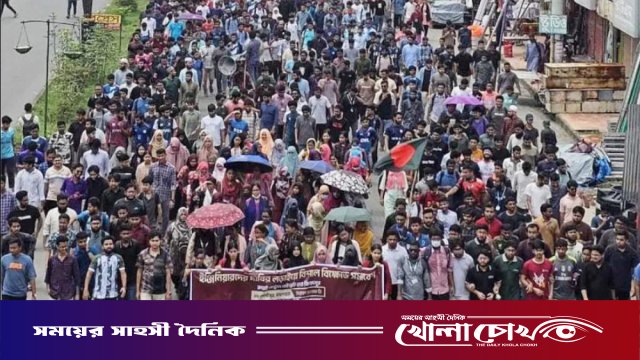 তিন দফা দাবিতে রুয়েটে শিক্ষার্থীদের তীব্র বিক্ষোভ