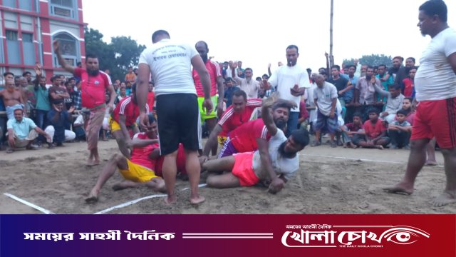 সালথায় ঐতিহ্যবাহী হাডুডু খেলায় দর্শকদের ঢল