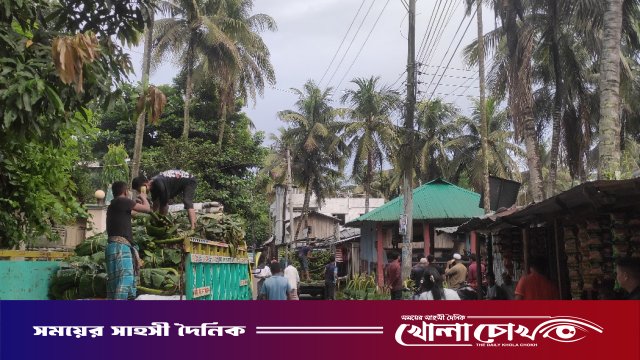 রোয়াংছড়ি বাজারে গণশৌচাগার নেই, পর্যটক ও স্থানীয়দের চরম ভোগান্তি