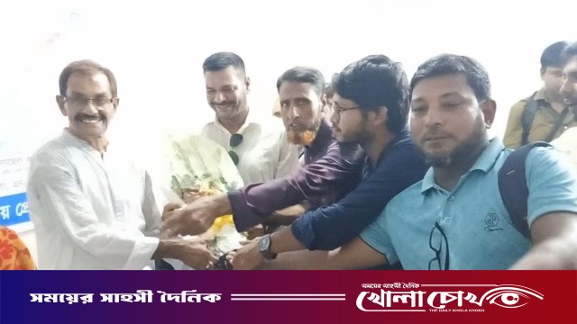 কুষ্টিয়ায় পারভেজ মাজমাদারকে সংবর্ধনা ও আলোচনা অনুষ্ঠান