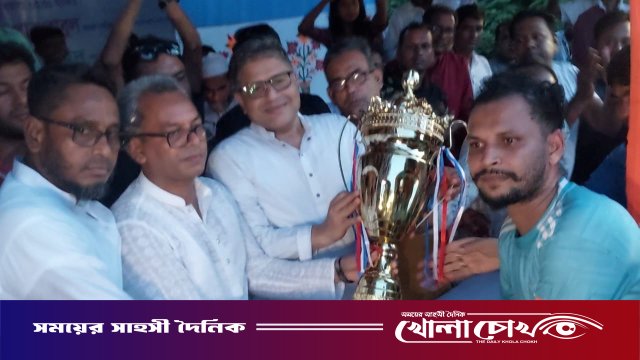 সদরপুরে কে এম চাঁন মিয়া স্মৃতি ফুটবল টুর্নামেন্টের ফাইনাল খেলা অনুষ্ঠিত
