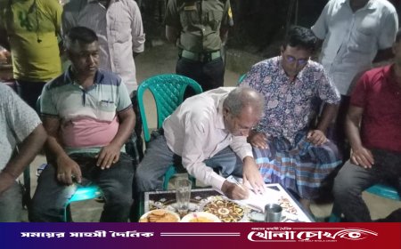 আত্রাইয়ে পূজা মণ্ডপে বিএনপি নেতা চান্দুর শুভেচ্ছা