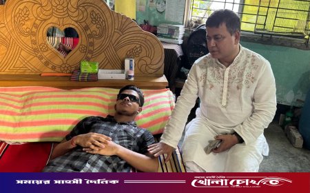 বেরোবি’র আহত শিক্ষার্থী নিলয়কে দেখতে তার বাড়িতে যান উপাচার্য