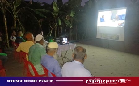 পিরোজপুরে তারেক রহমানের বিবিসি সাক্ষাৎকারের উন্মুক্ত গণ প্রদর্শনী