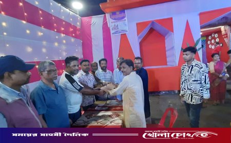 শ্যামা পূজা উপলক্ষে সাংবাদিক সাঈদ খানের উদ্যোগে সম্প্রীতির উপহার বিতরণ