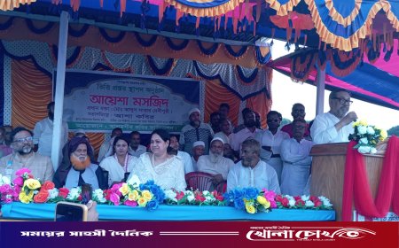 নিউইয়র্ক প্রবাসী আশা কবিরের অর্থায়নে আত্রাইয়ে আয়েশা মসজিদের ভিত্তিপ্রস্তর স্থাপন