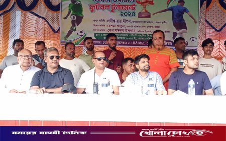 খোকসা ফুটবল টুর্নামেন্টের চতুর্থ খেলায় ৪-২ গোলে খোকসার জয়