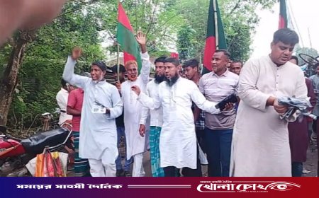 আক্কেলপুরে সাবেক ছাত্রনেতা আব্বাস আলীর গণসংযোগ ও লিফলেট বিতরণ