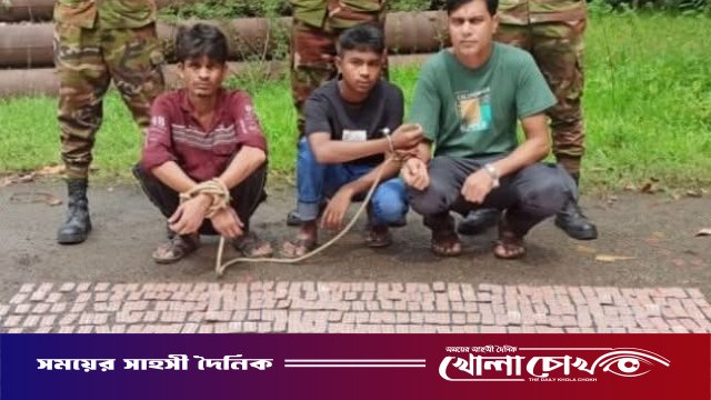 নওগাঁয় সেনাবাহিনীর অভিযানে ৬ হাজার ৬৮০ পিস ট্যাপেন্টাডল ট্যাবলেটসহ আটক ৩