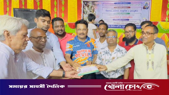 দুর্গোৎসব উপলক্ষে বিএনপি নেতা সোহেল মঞ্জুরের আর্থিক অনুদান