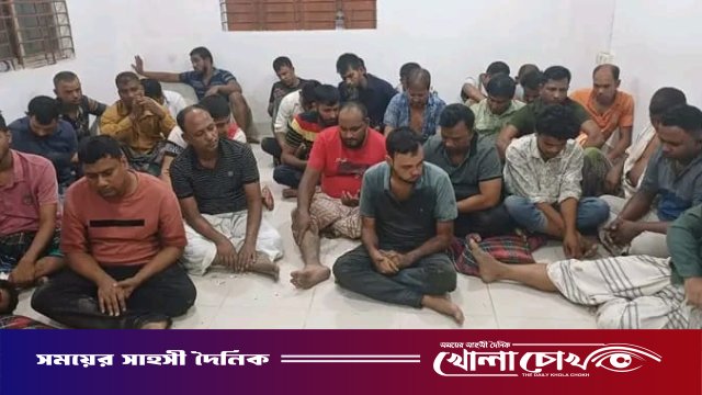 আশুলিয়ায় জুয়ার আসরে অভিযান, ৯ লক্ষাধিক টাকা-সরঞ্জামসহ ৯ জন আটক