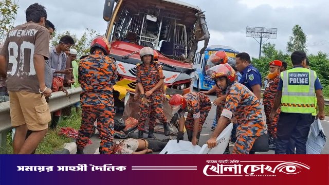 ঢাকা-মাওয়া এক্সপ্রেসওয়েতে দুই বাসের সংঘর্ষে হেলপার নিহত