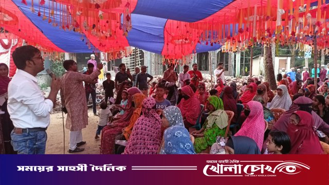 মহম্মদপুরে মহিলা সমাবেশে বিএনপির পক্ষে ভোট চাওয়ার আহ্বান রবিউল ইসলাম নয়নের