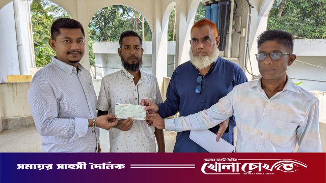 কিডনি রোগী রফিকের পাশে সাবেক বিএনপি নেতা রিয়াজুল হক রিয়াজ