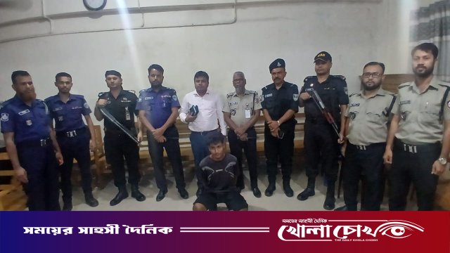 যাত্রীবাহী বাসে সুপারভাইজারের ইয়াবা পাচার, অতঃপর গ্রেপ্তার