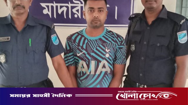 নিষিদ্ধ ঘোষিত ছাত্রলীগ নেতার গ্রেফতারে এনসিপি নেতার ফেসবুক স্ট্যাটাস
