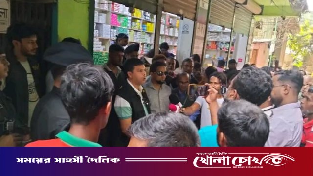 আশুলিয়ায় র‌্যাব-৪ ও ঔষধ প্রশাসনের অভিযানে নকল যৌন উত্তেজক ও নিম্নমানের কয়েল উদ্ধার