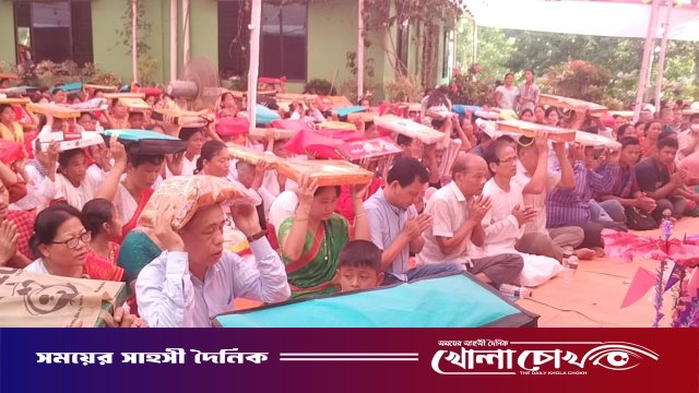 চীবর উৎসর্গের মধ্যদিয়ে সাপছড়ি বৌদ্ধ বিহার কঠিন চীবর দান উৎসব সম্পন্ন