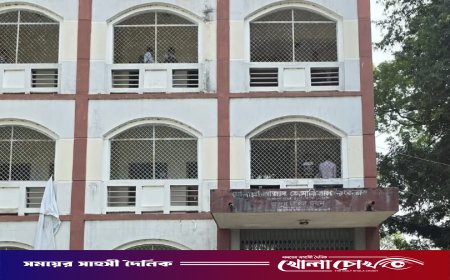 আত্রাইয়ে মোল্লা আজাদ মেমোরিয়াল সরকারি কলেজে নামাজ ঘরের উদ্বোধন