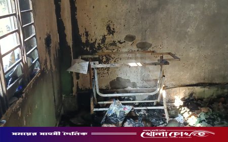 সদরপুরে বসতঘরে অগ্নিকাণ্ড: ১০ লাখ টাকার মালামাল পুড়ে ছাই