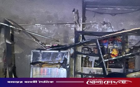 পূর্ব খাবাশপুরে শর্ট সার্কিটে মুদির দোকানে আগুন