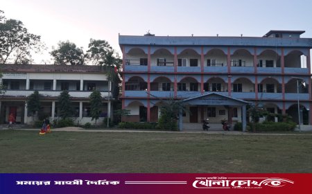 শিক্ষক সংকট ও যাতায়াত দুর্ভোগে রুমা সাঙ্গু সরকারি কলেজে নেমে এসেছে শিক্ষার সংকট