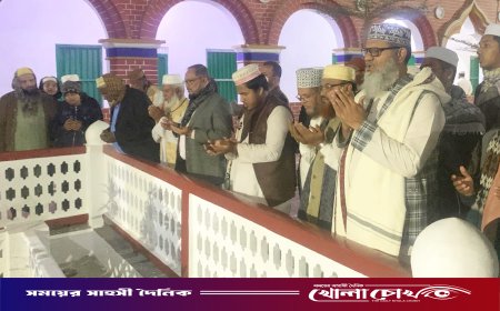 ছারছীনা মাহফিলে জামায়াত প্রার্থী শামীম সাঈদীর সৌহার্দপূর্ণ সাক্ষাৎ ও মাজার জিয়ারত অনুষ্ঠিত