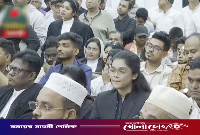 রায় শুনতে আন্তর্জাতিক অপরাধ ট্রাইব্যুনালে একই কাতারে ছাত্রনেতারা